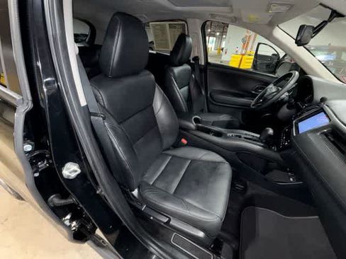 Used 2017 Honda HR-V EX-L image 16