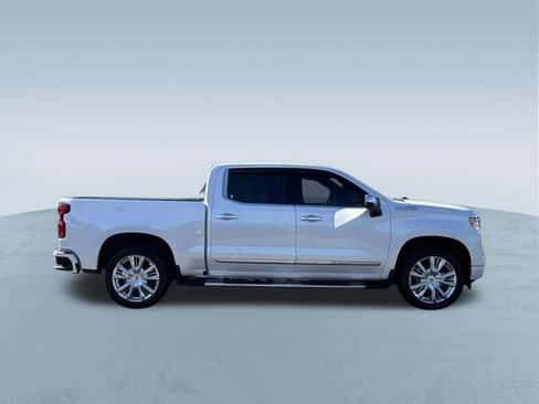 Used 2023 Chevrolet Silverado 1500 High Country w/ High Country Premium Package AWD/4WD image 9
