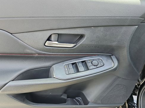 New 2026 Nissan Sentra SR w/ Floor Mat Package image 8