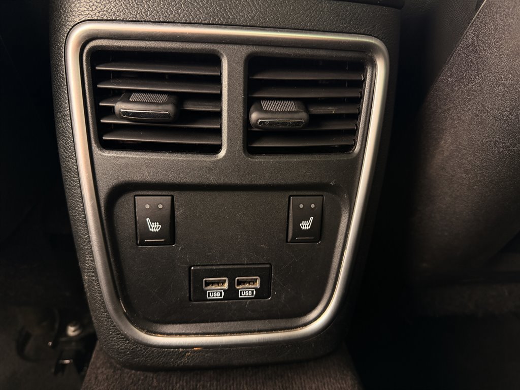 Used 2016 Dodge Charger R/T Scat Pack w/ Beats Audio Group RWD image 11