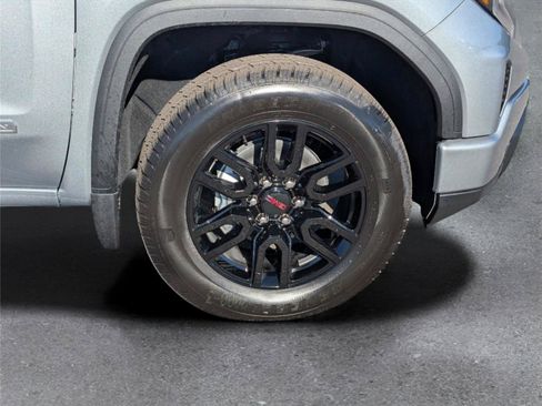Used 2026 GMC Sierra 1500 Elevation w/ LPO, Elevation Black Package AWD/4WD image 11