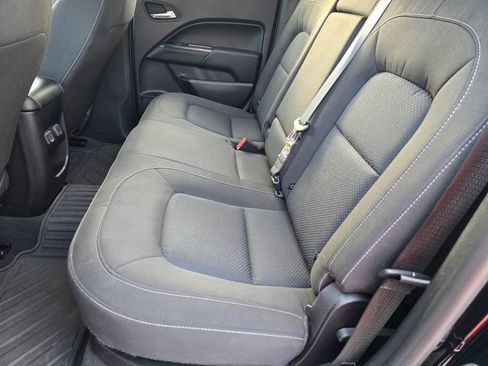 Used 2021 Chevrolet Colorado LT w/ Safety Package AWD/4WD image 13