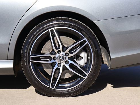 Used 2019 Mercedes-Benz E 450 4MATIC Sedan w/ Premium Package image 50