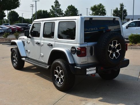 Used 2022 Jeep Wrangler Unlimited Rubicon w/ LED Lighting Group AWD/4WD image 7
