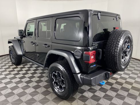 Used 2022 Jeep Wrangler Unlimited Rubicon 4xe w/ Cold Weather Group AWD/4WD image 10