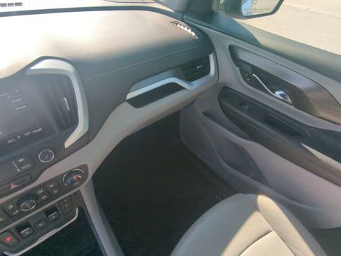 Used 2020 GMC Terrain SLT w/ Preferred Package FWD image 18