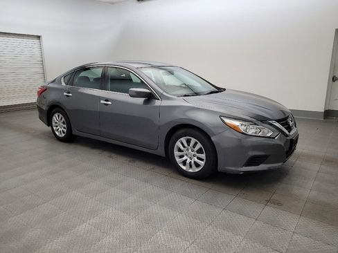 Used 2017 Nissan Altima 2.5 S w/ Power Driver Seat Package FWD image 11