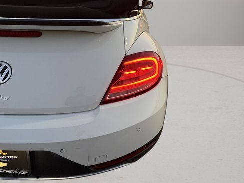 Used 2017 Volkswagen Beetle 1.8T Dune image 15