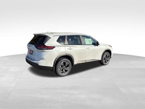 New 2026 Nissan Rogue SV image 4