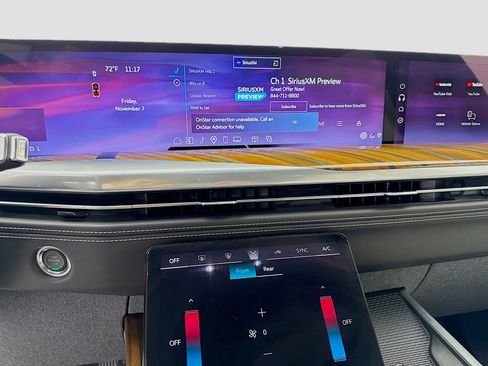 Used 2025 Cadillac Escalade Premium Luxury Platinum image 15