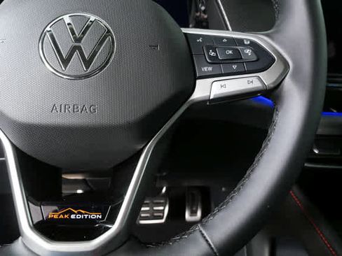 Certified 2025 Volkswagen Atlas Peak Edition SE AWD/4WD image 15
