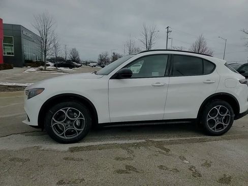 New 2025 Alfa Romeo Stelvio Sprint AWD/4WD image 18