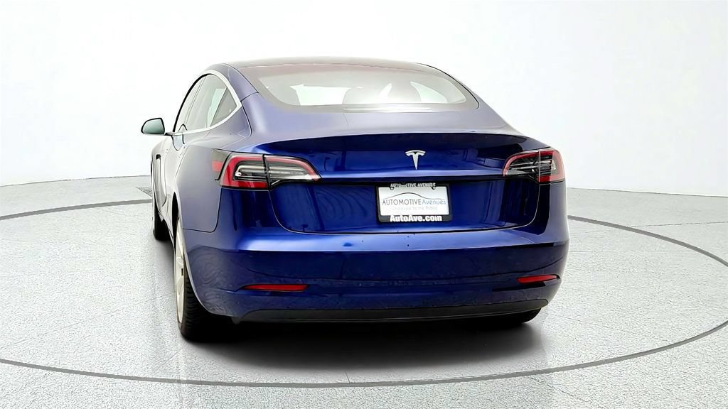 Used 2018 Tesla Model 3 Long Range RWD image 6