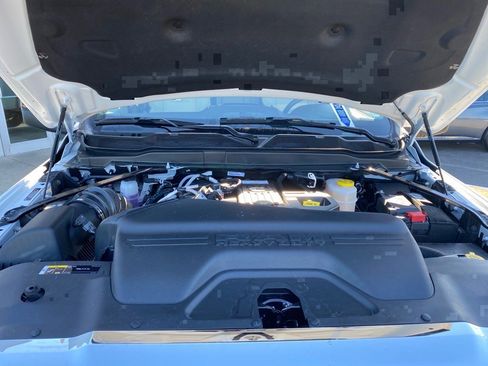 Used 2025 RAM 2500 Laramie image 29