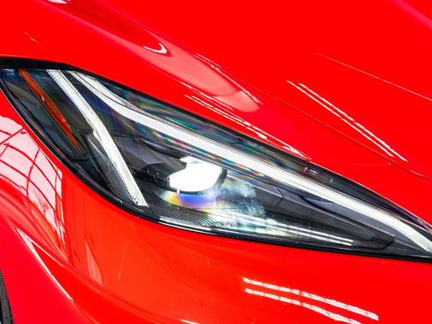 Used 2024 Chevrolet Corvette Stingray Coupe w/ Z51 Performance Package image 19