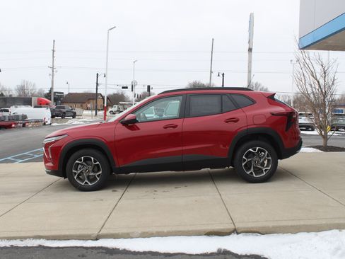 New 2026 Chevrolet Trax LT image 6