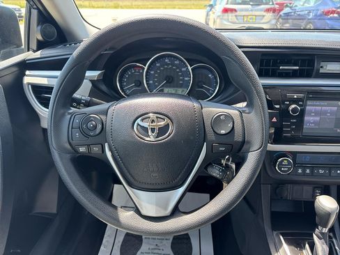 Used 2016 Toyota Corolla LE FWD image 13