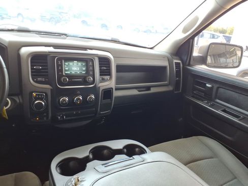 Used 2016 RAM 1500 Express w/ Black Ram 1500 Express Group AWD/4WD image 18