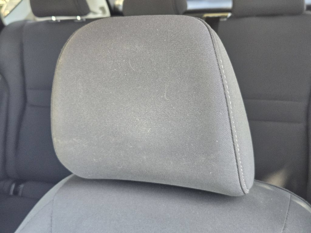 Used 2024 Nissan Rogue S FWD image 21
