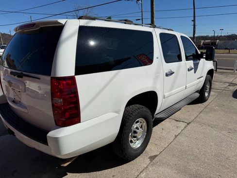 Used 2007 Chevrolet Suburban 2500 LT image 6