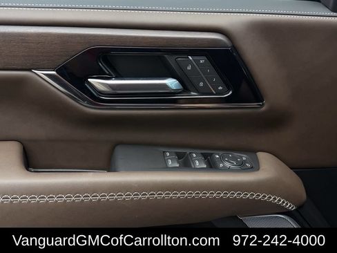 New 2026 GMC Yukon Denali Ultimate AWD/4WD image 21