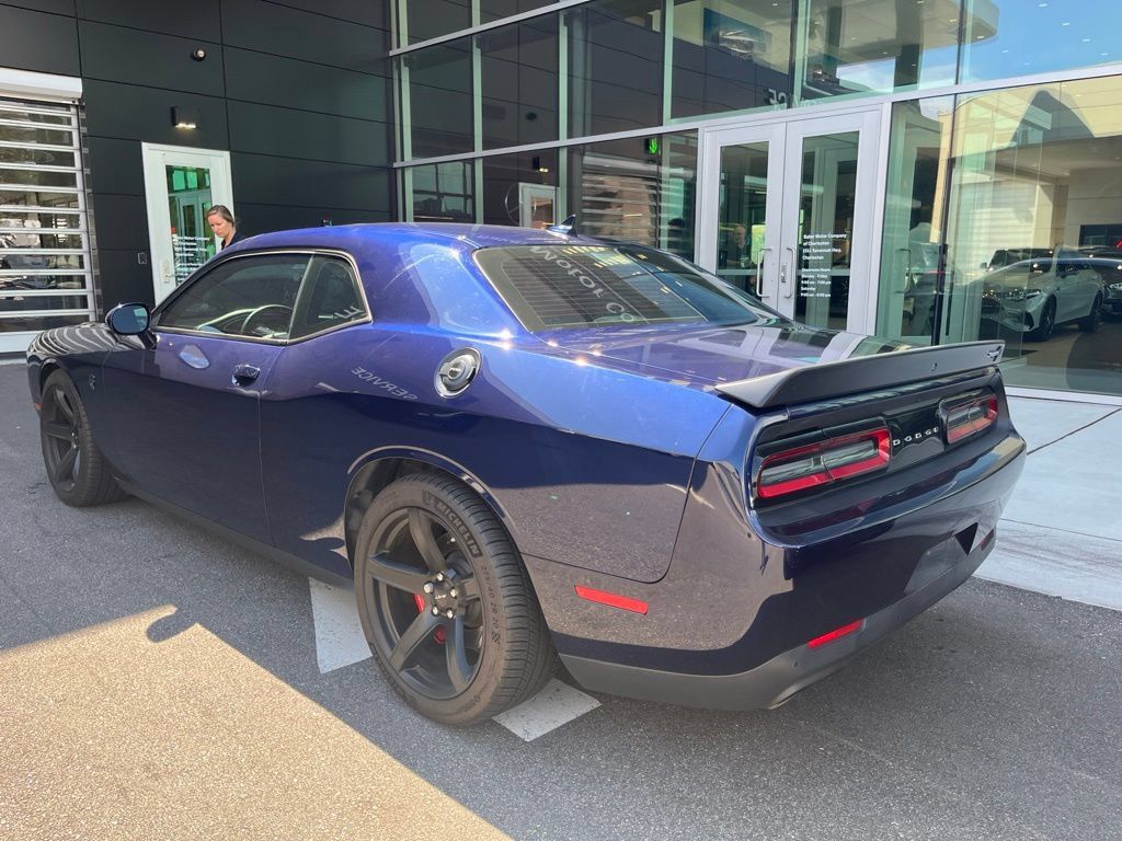 Used 2017 Dodge Challenger SRT Hellcat RWD image 8