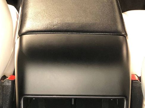 Used 2021 Tesla Model Y Long Range image 35