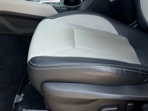 Used 2019 Subaru Forester Limited AWD/4WD image 23