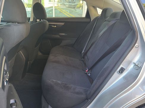 Used 2015 Nissan Altima 2.5 S w/ Power Driver Seat Package FWD image 20