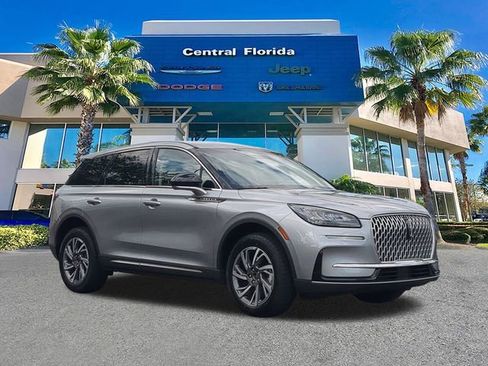 Used 2023 Lincoln Corsair FWD image 2