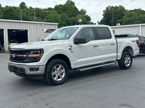 Used 2024 Ford F150 XLT AWD/4WD image 2