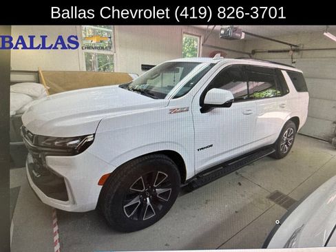 Used 2021 Chevrolet Tahoe Z71 w/ Z71 Off-Road Package AWD/4WD image 3