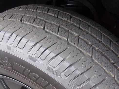 Used 2017 Chevrolet Silverado 1500 LTZ Z71 w/ LTZ Plus Package image 10