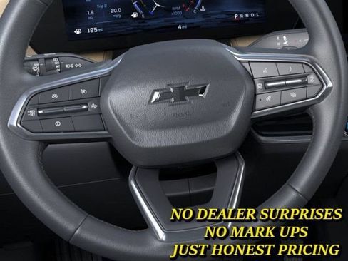 New 2026 Chevrolet Equinox ACTIV w/ Convenience Package III FWD image 19