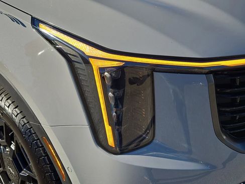 Used 2024 Kia Sorento SX Prestige image 5