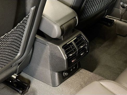 Used 2025 Audi Q3 2.0T Premium Plus image 17