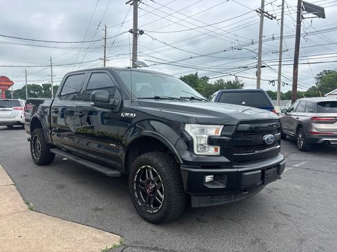 Used 2017 Ford F150 Lariat w/ Equipment Group 502A Luxury AWD/4WD image 8