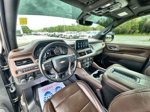 Used 2021 Chevrolet Tahoe High Country w/ Premium Package image 10