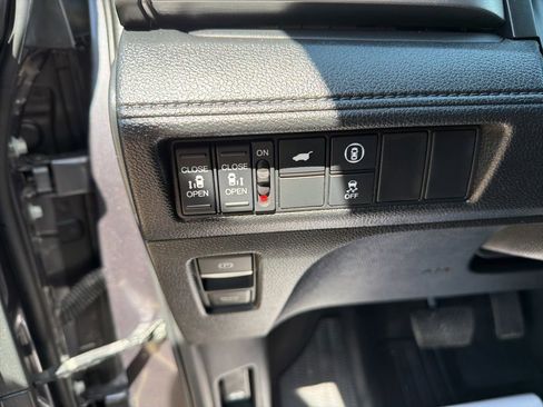 Used 2023 Honda Odyssey EX-L image 21