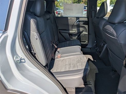New 2025 Mitsubishi Outlander Trail Edition image 32