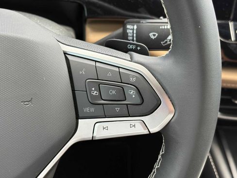 Used 2024 Volkswagen Atlas Cross Sport SE image 22