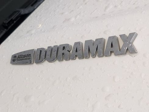 Used 2018 Chevrolet Silverado 3500 LT AWD/4WD image 9