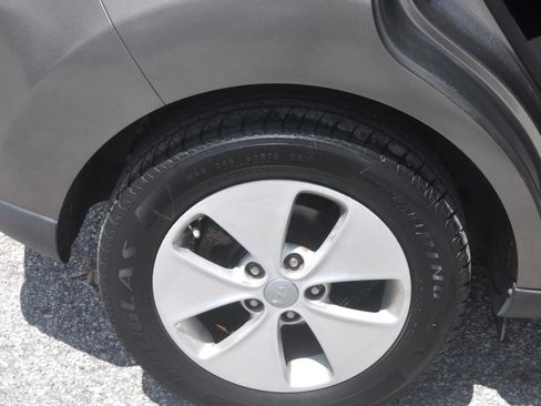 Used 2016 Kia Soul FWD image 12