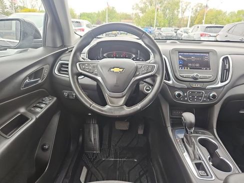 Used 2023 Chevrolet Equinox LT FWD image 14