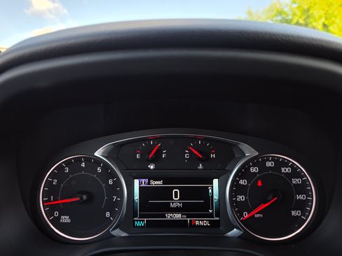 Used 2018 GMC Acadia SLT AWD/4WD image 15