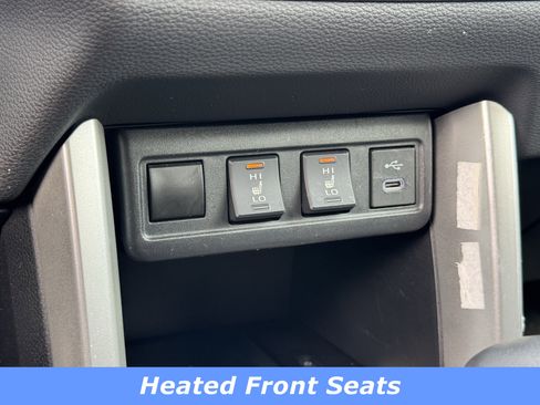 Used 2023 Toyota Corolla Cross XLE w/ Convenience Package image 10