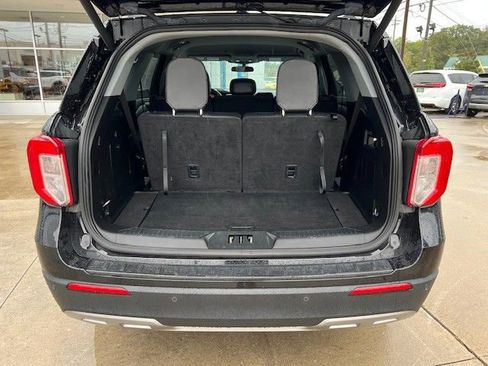 Used 2023 Ford Explorer XLT w/ Equipment Group 202A image 36