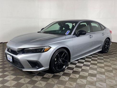 Used 2023 Honda Civic Sport image 9