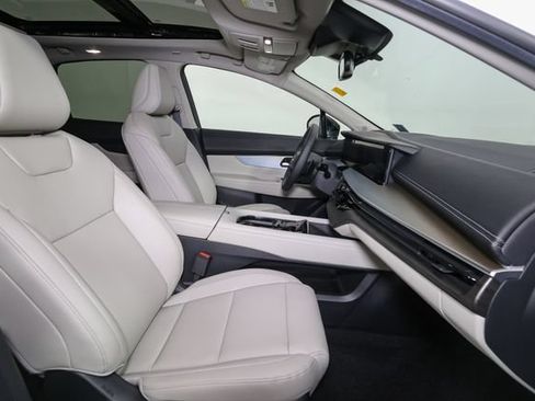 Used 2025 Nissan Murano SL w/ Cargo Package AWD/4WD image 17