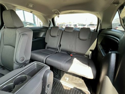 Used 2020 Honda Odyssey EX image 16